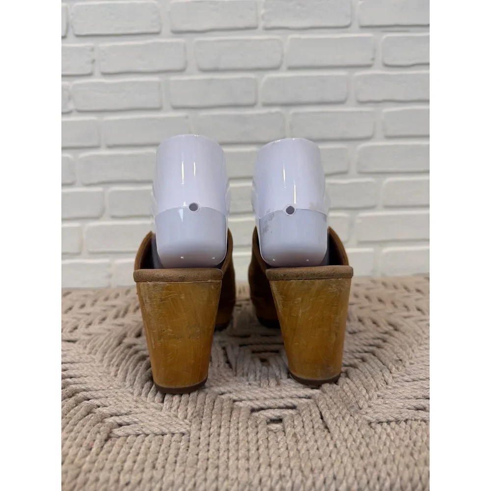 Ugg Studded Suede Platform Clogs Chestnut Wood Heel Size 6